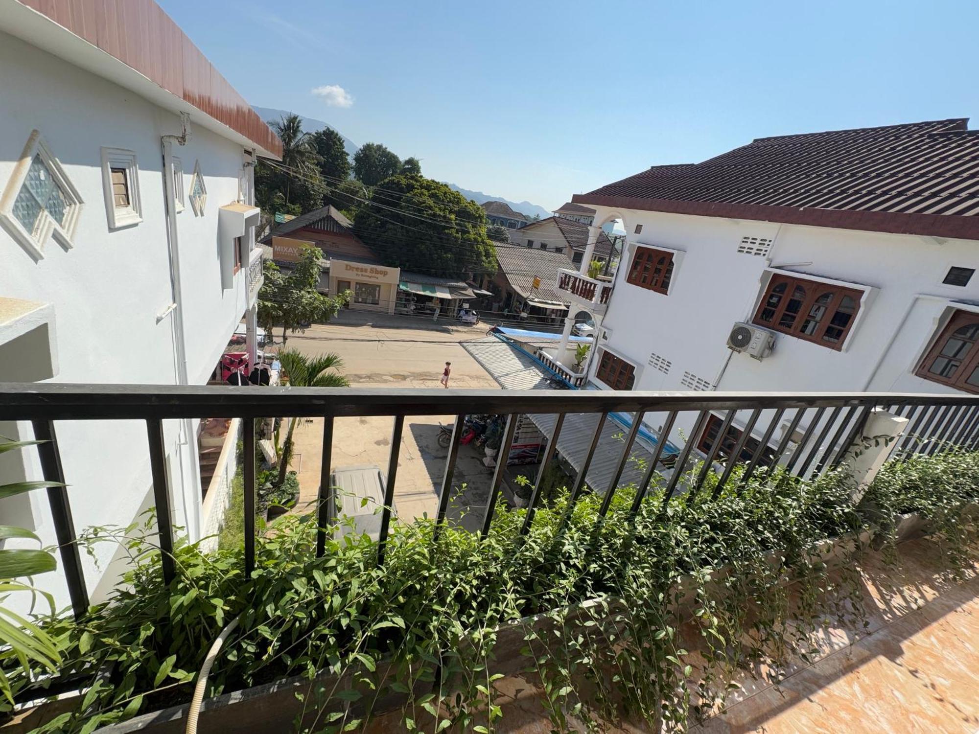 Vang Vieng Green Hotel المظهر الخارجي الصورة